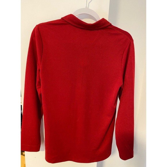 Red blouse - Picture 3 of 4